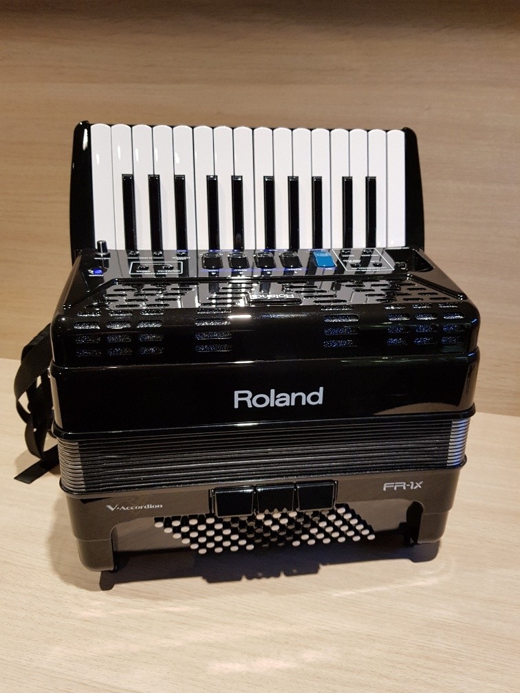 Roland FR-1X BK occasion