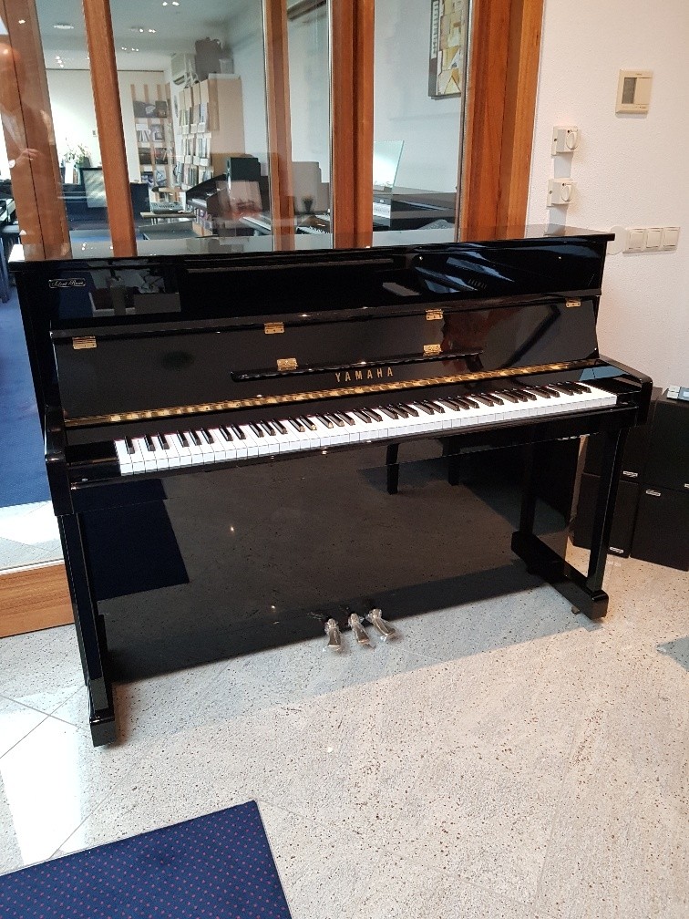 Yamaha U5AS PE Messing Silent Piano Occasion (1994)