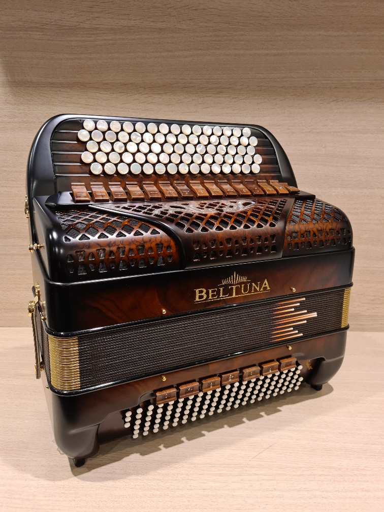 Beltuna Spirit V K 120 Luxury accordeon Belg. Bas