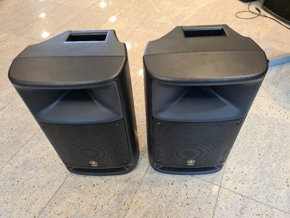 Yamaha Stagepas 500 Portable PA System occasion