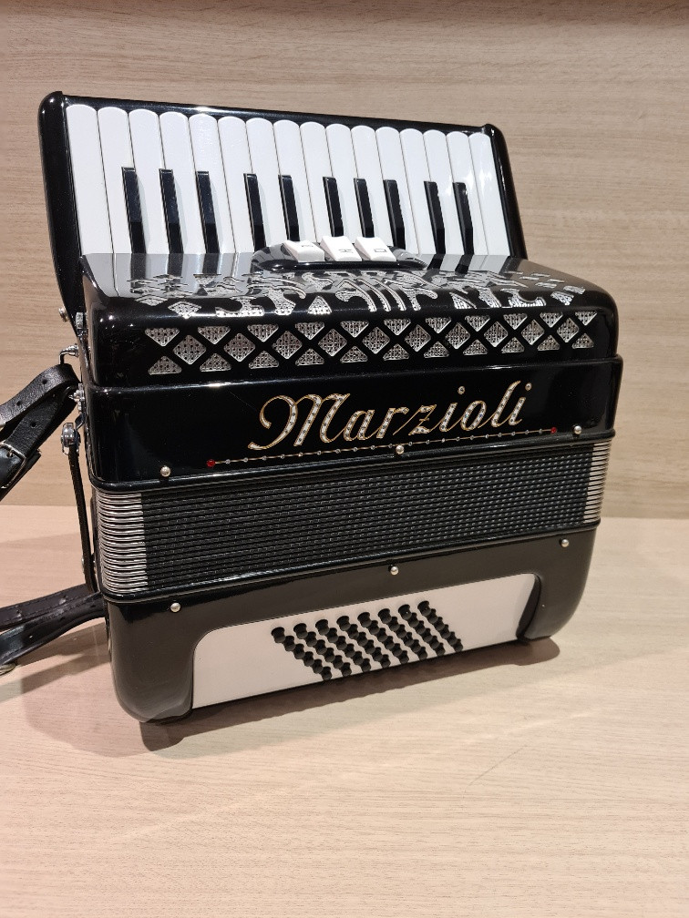 Marzioli II M 48 Nero occasion accordeon