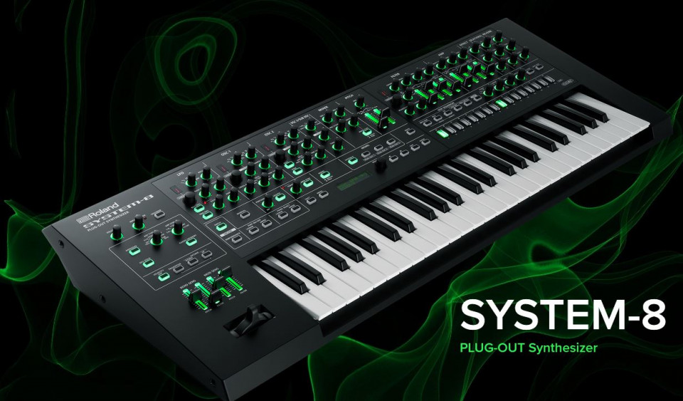 Roland System-8 Plug-Out Synthesizer occasion