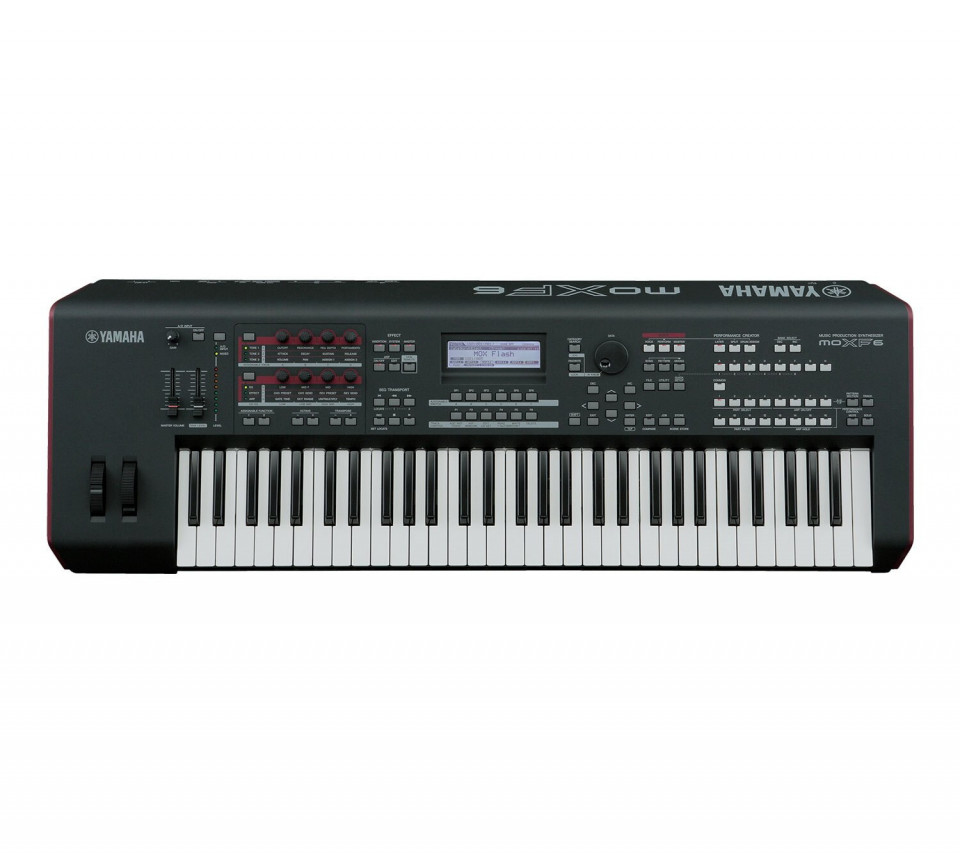 Yamaha MOXF6 synthesizer occasion