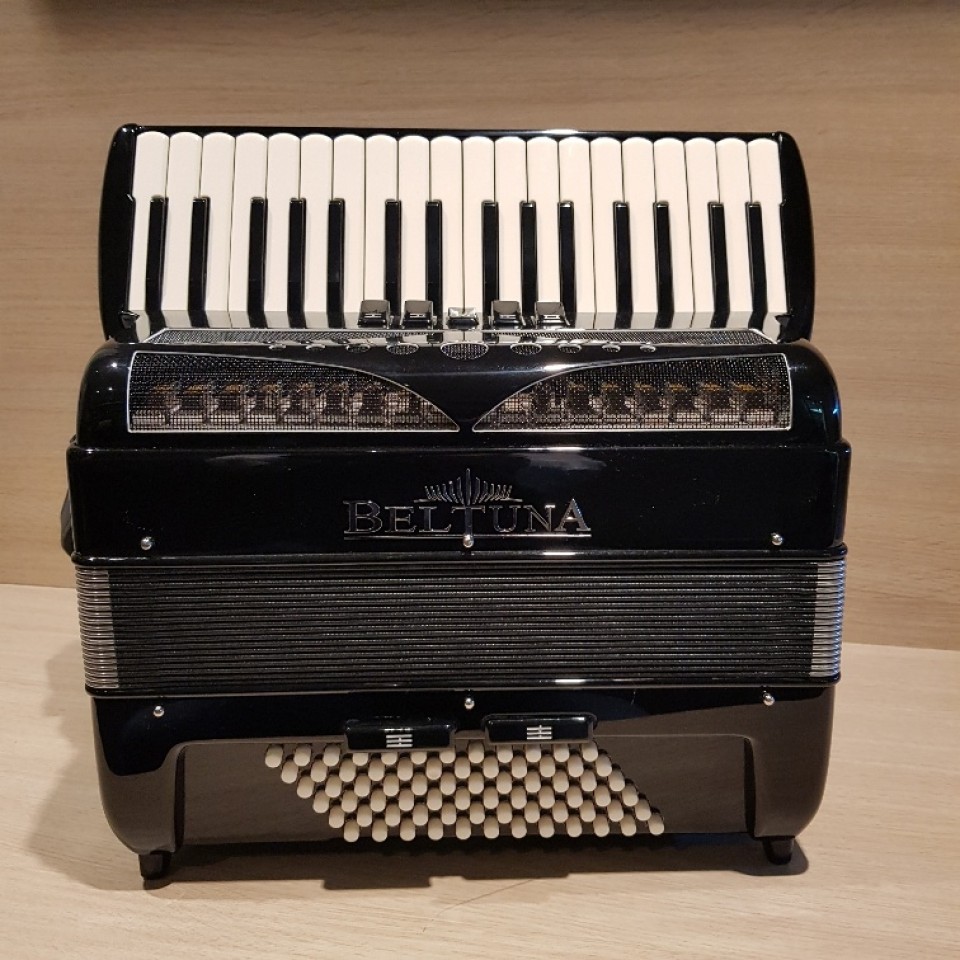 Beltuna Play III M Luxe Nero Demo accordeon 