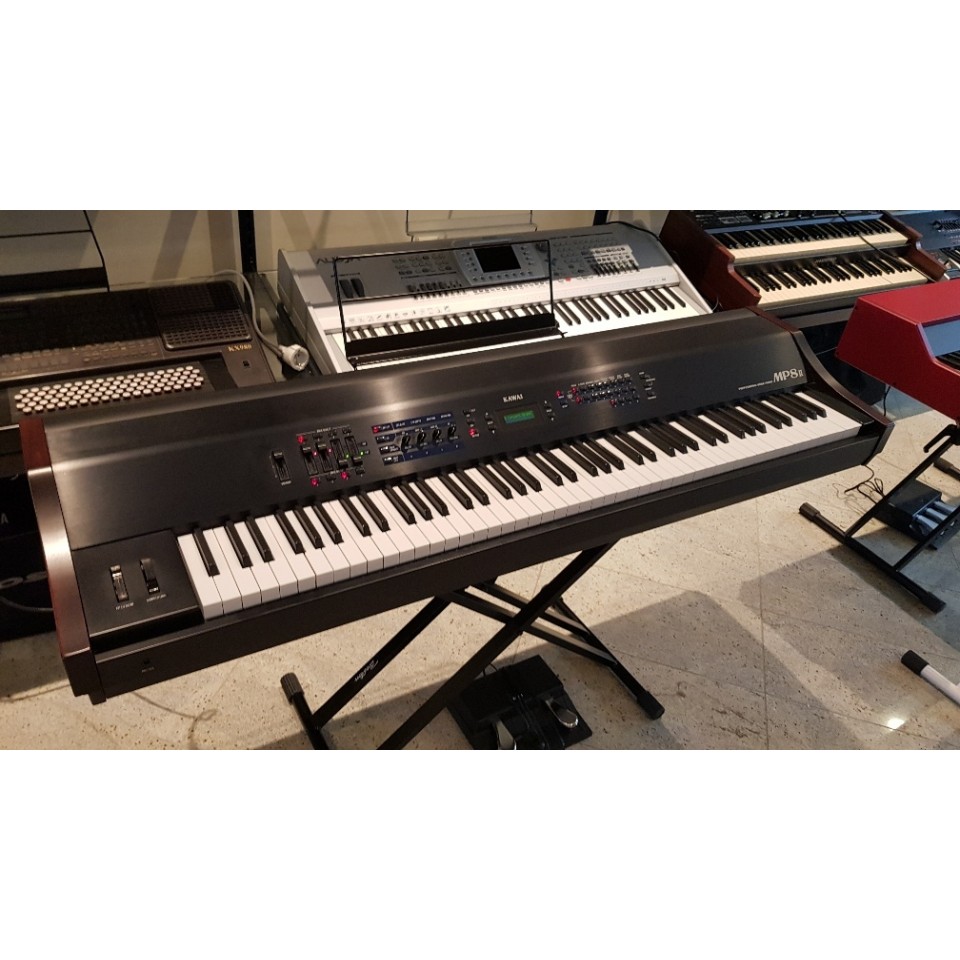 Kawai MP8 II stage piano met 88 houten toetsen occasion