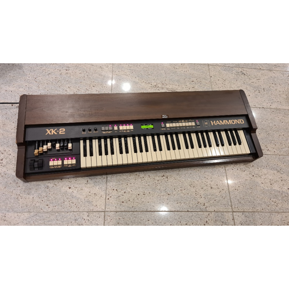 Hammond XK-2 occasion Drawbar-Keyboard met waterfall-keys