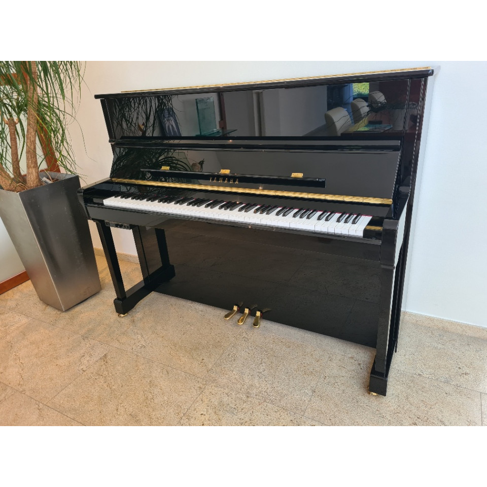 Yamaha P121G Silent PE piano occasion zwart hoogglans